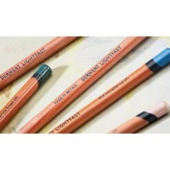 DERWENT | LIGHTFAST Wooden Gift Box — 100 Pencils -Art Supply Sales DERWENT7CLIGHTFASTWoodenGiftBoxE28094100pencils 4