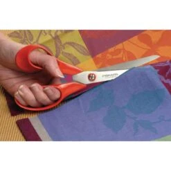 Fiskars Classic Universal Scissors 21cm -Art Supply Sales FiskarsClassicUniversalScissors21cm 4